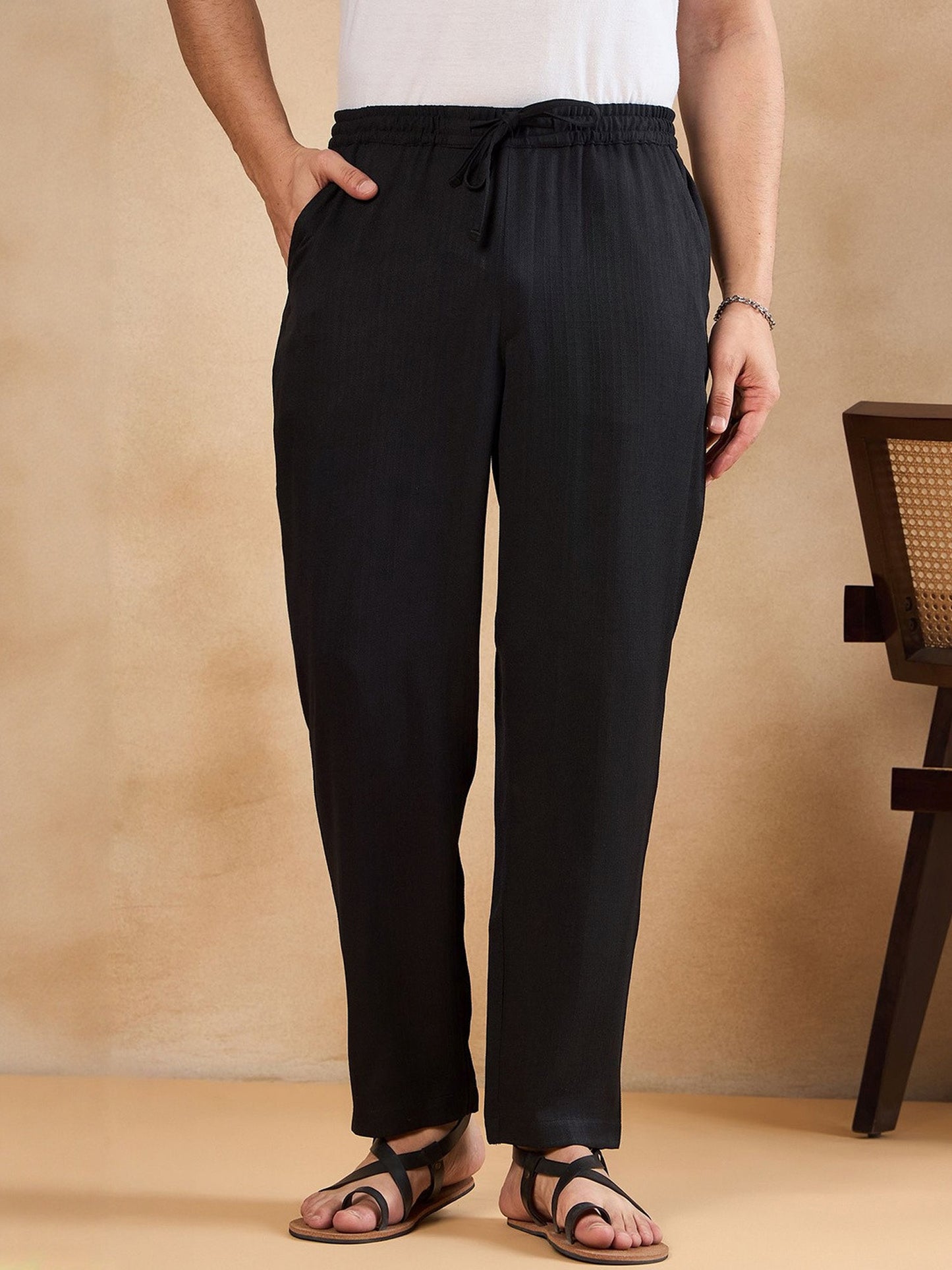 Men Black Relaxed Fit Pant